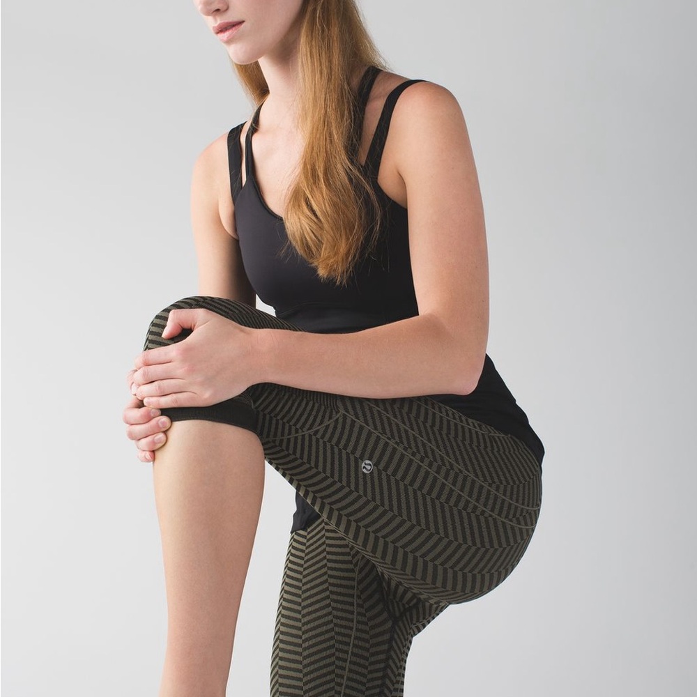 LULULEMON Crop Leggings